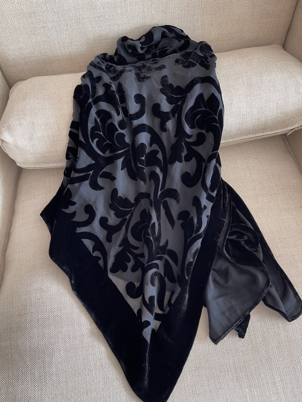 Idea Nuova burnout velvet shawl Square scarf
